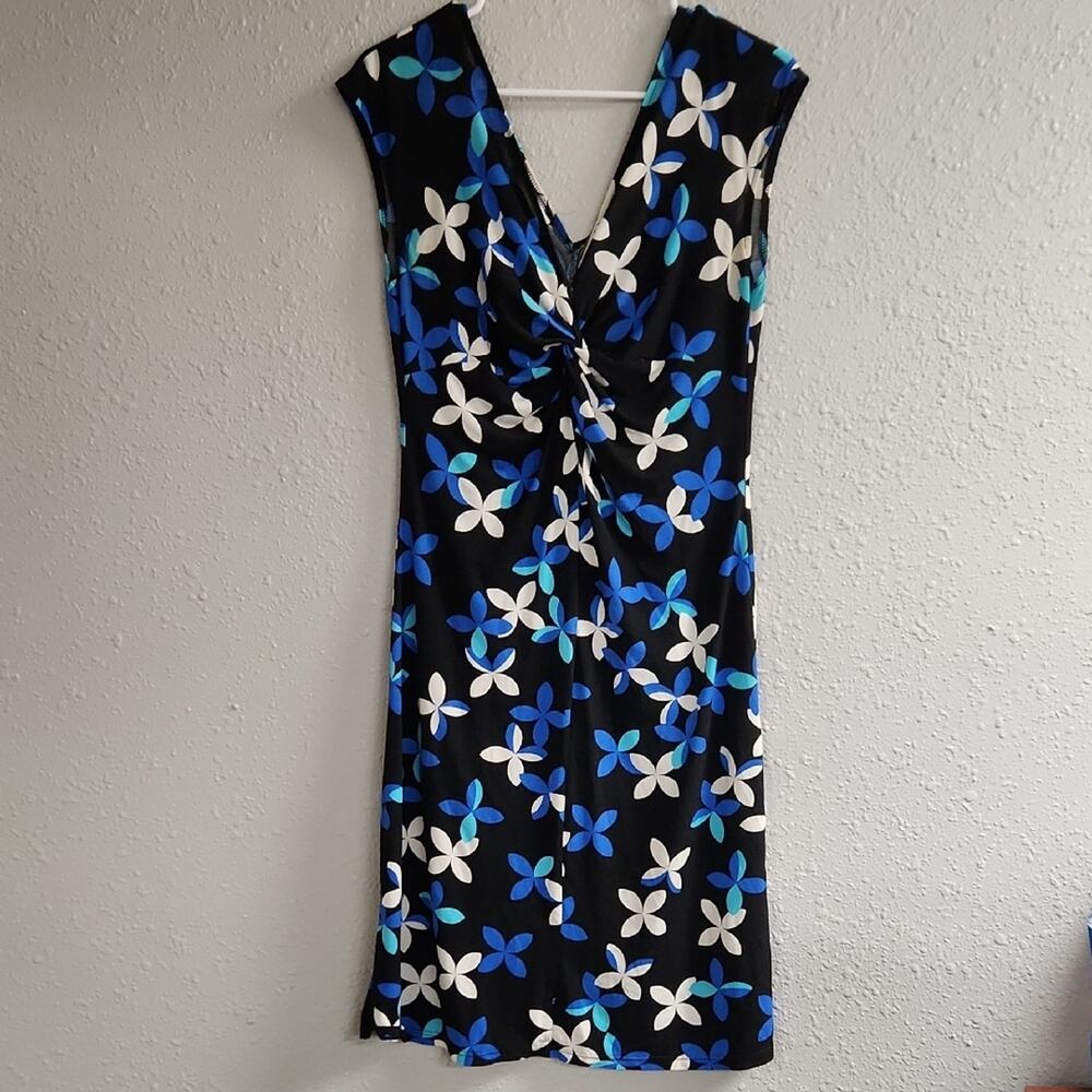 🚨2/$25 or 5/$50🚨Elegant Floral Midi Dress - Black, Blue, and White